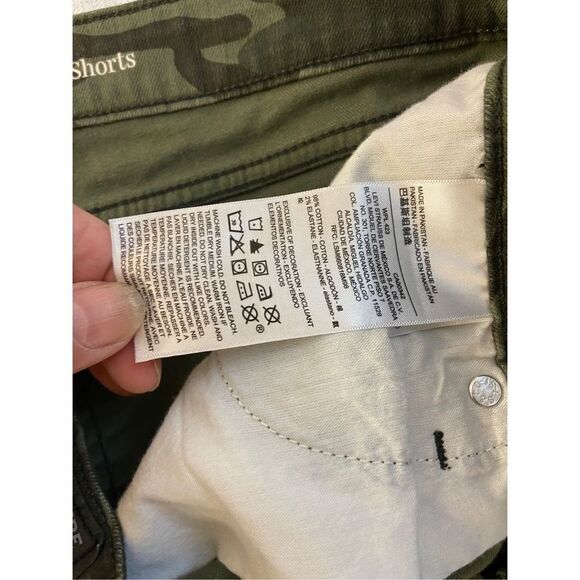 Levi’s camouflage denim shorts size 16 raw hems camo - Picture 5 of 7